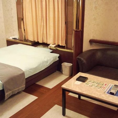 Hotel Itami Esterno foto