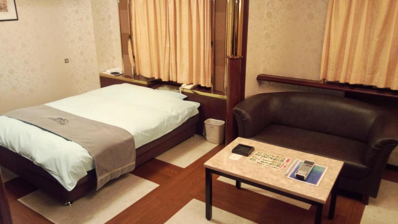 Hotel Itami Esterno foto